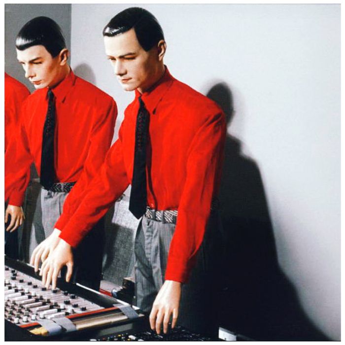 Компакт диск KRAFTWERK ‎– The Man-Machine, 1978 (CD, Reissue, Remastered, Unofficial Release 2009)